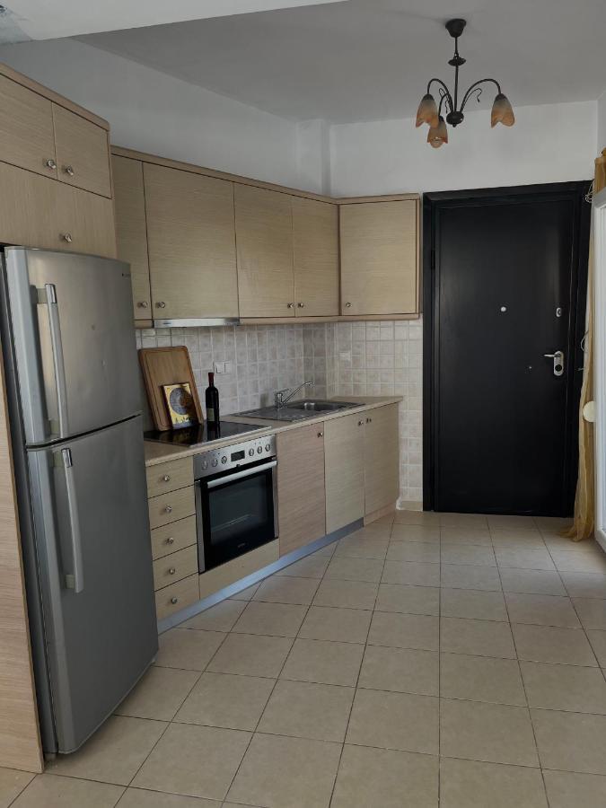 Christos Apartment Rafina  Exterior photo